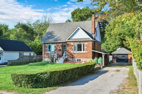 4 Adams Drive, Toronto, ON M1E 2W8