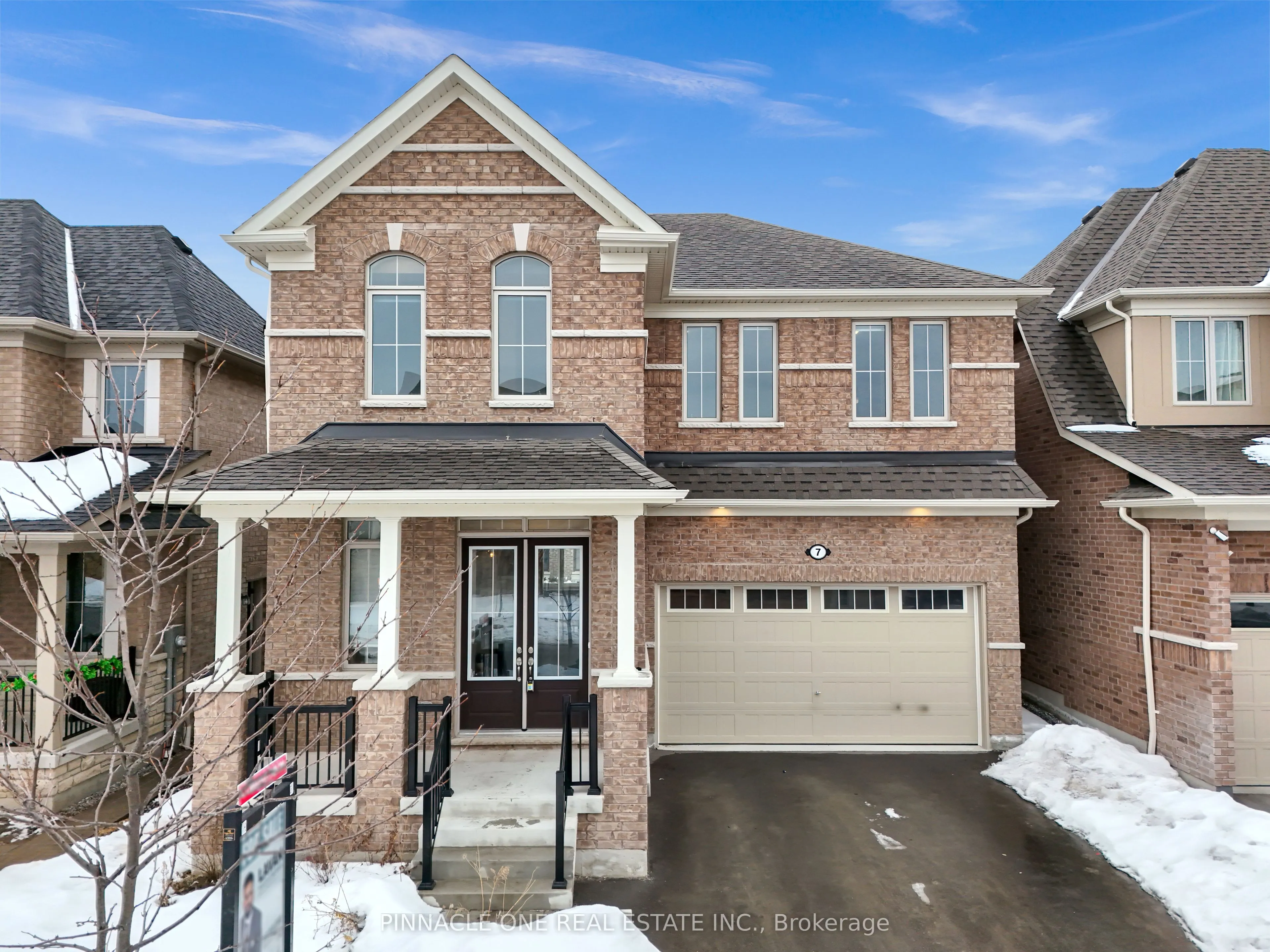 7 OLERUD Drive, Whitby, ON L1P 0J1