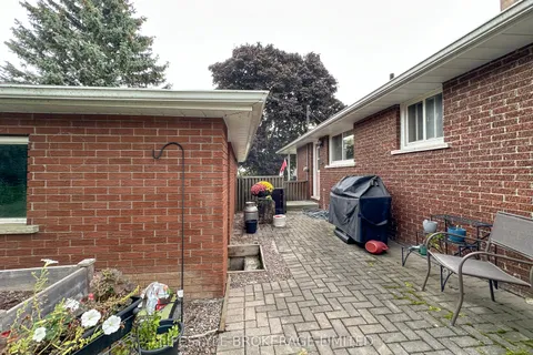 40 Ash Street, Scugog, ON L9L 1E2