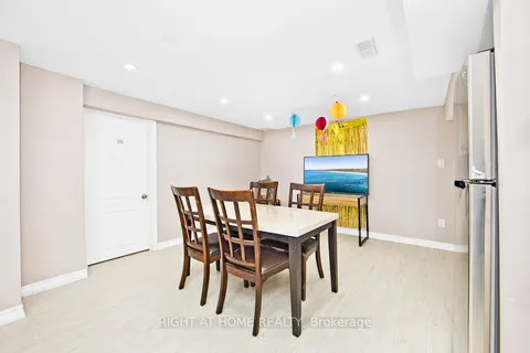 16 Grovenest Drive, Toronto, ON M1E 4J3