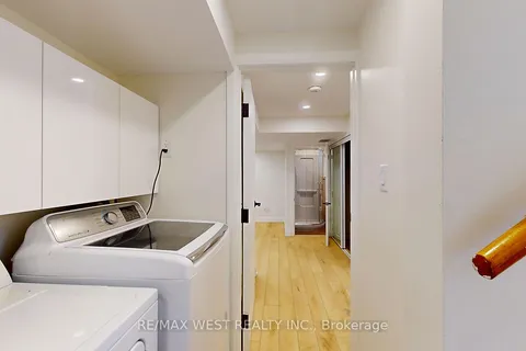 2 Clanwilliam Court, ON M1R 4R2