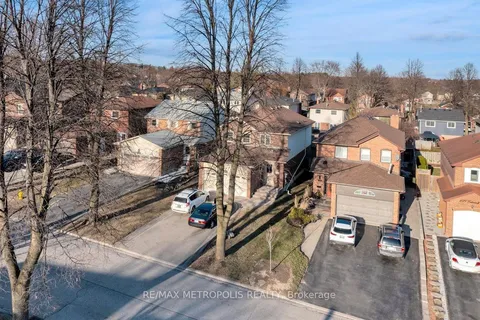 1125 Cedarcroft Crescent, Pickering, ON L1X 1R6