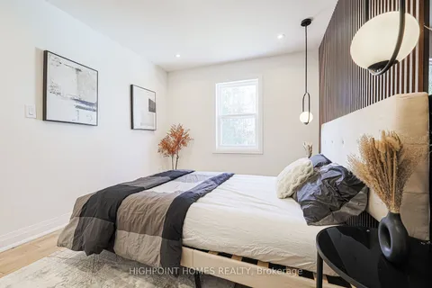 1348 Pharmacy Avenue, Toronto, ON M1R 2J5