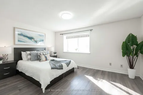 15 Purvis Crescent, Toronto, ON M1B 1H8