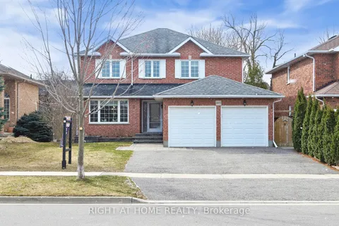 893 Sundance Circle, Oshawa, ON L1J 8P1