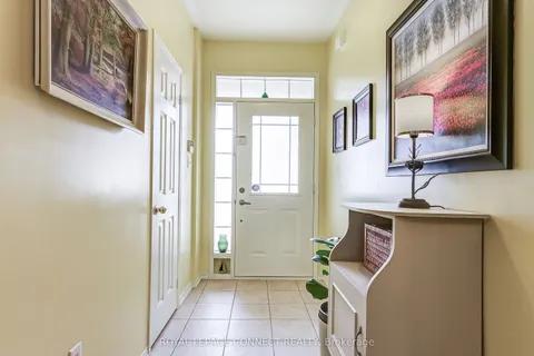352 Strouds Lane, Pickering, ON L1V 7J2