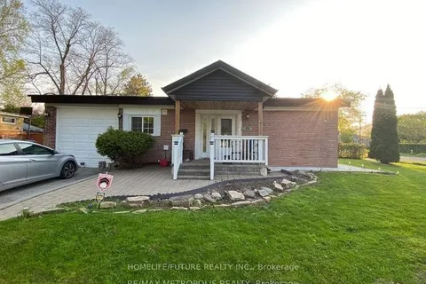 95 Nelson Street, Toronto, ON M1J 2V5