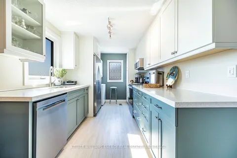53 The Cove Road, Clarington, ON L1B 1A9