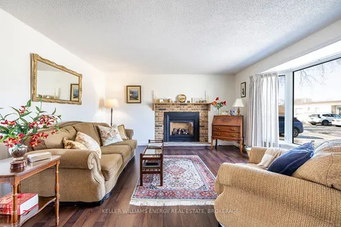 53 The Cove Road, Clarington, ON L1B 1A9