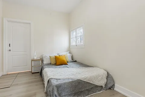 5032 Old Brock Road, Pickering, ON L1Y 1B3