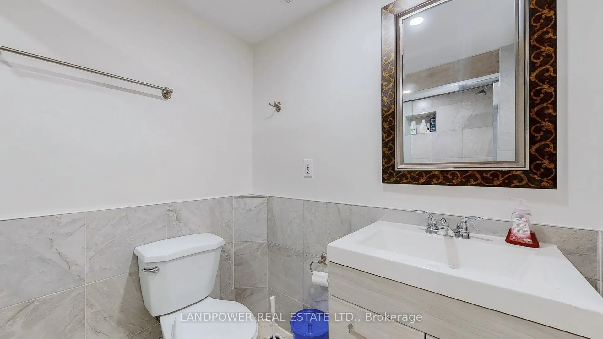 825 Naroch Boulevard, Pickering, ON L1W 1T1