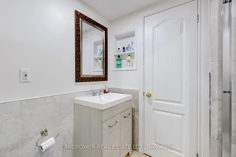 825 Naroch Boulevard, Pickering, ON L1W 1T1