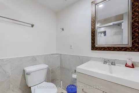 825 Naroch Boulevard, Pickering, ON L1W 1T1