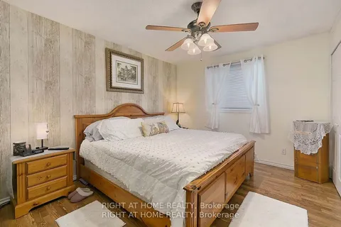 884 Southgate Drive, Oshawa, ON L1H 7Z9