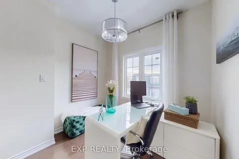 13 Seagrave Lane, Ajax, ON L1T 0P2