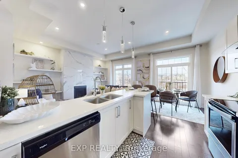 13 Seagrave Lane, Ajax, ON L1T 0P2