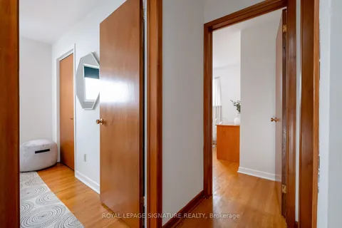 22 Merkley Square, Toronto, ON M1G 2Y4