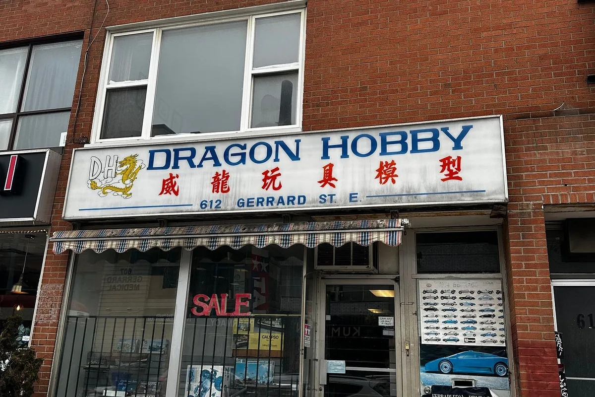 612 Gerrard Street, ON M4M 1Y3