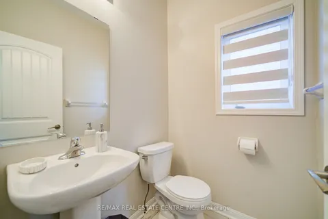 319 Windfields Farm Drive, Oshawa, ON L1L 0M2