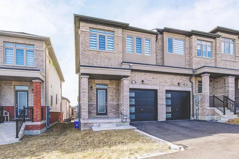 319 Windfields Farm Drive, Oshawa, ON L1L 0M2