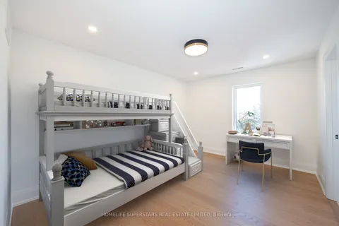 49 Greendowns Drive, Toronto, ON M1M 2G6