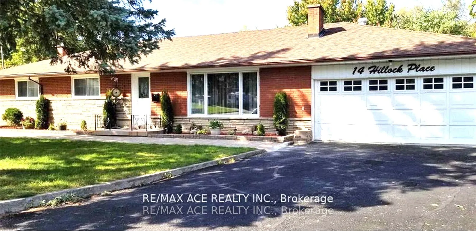 14 Hillock Place, Toronto, ON M1J 2Y7