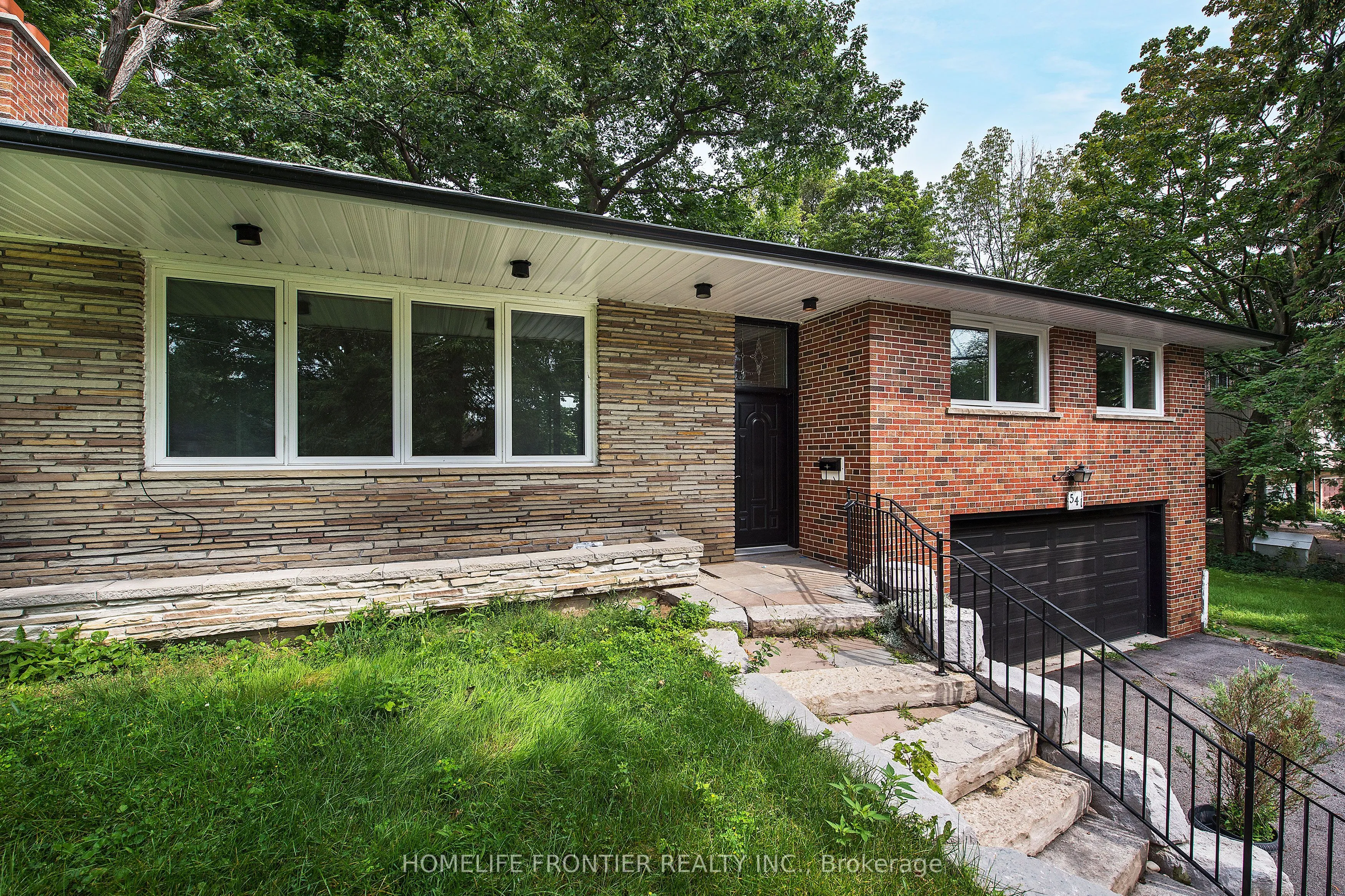 541 Rouge Hills Drive, Toronto, ON M1C 2Z9