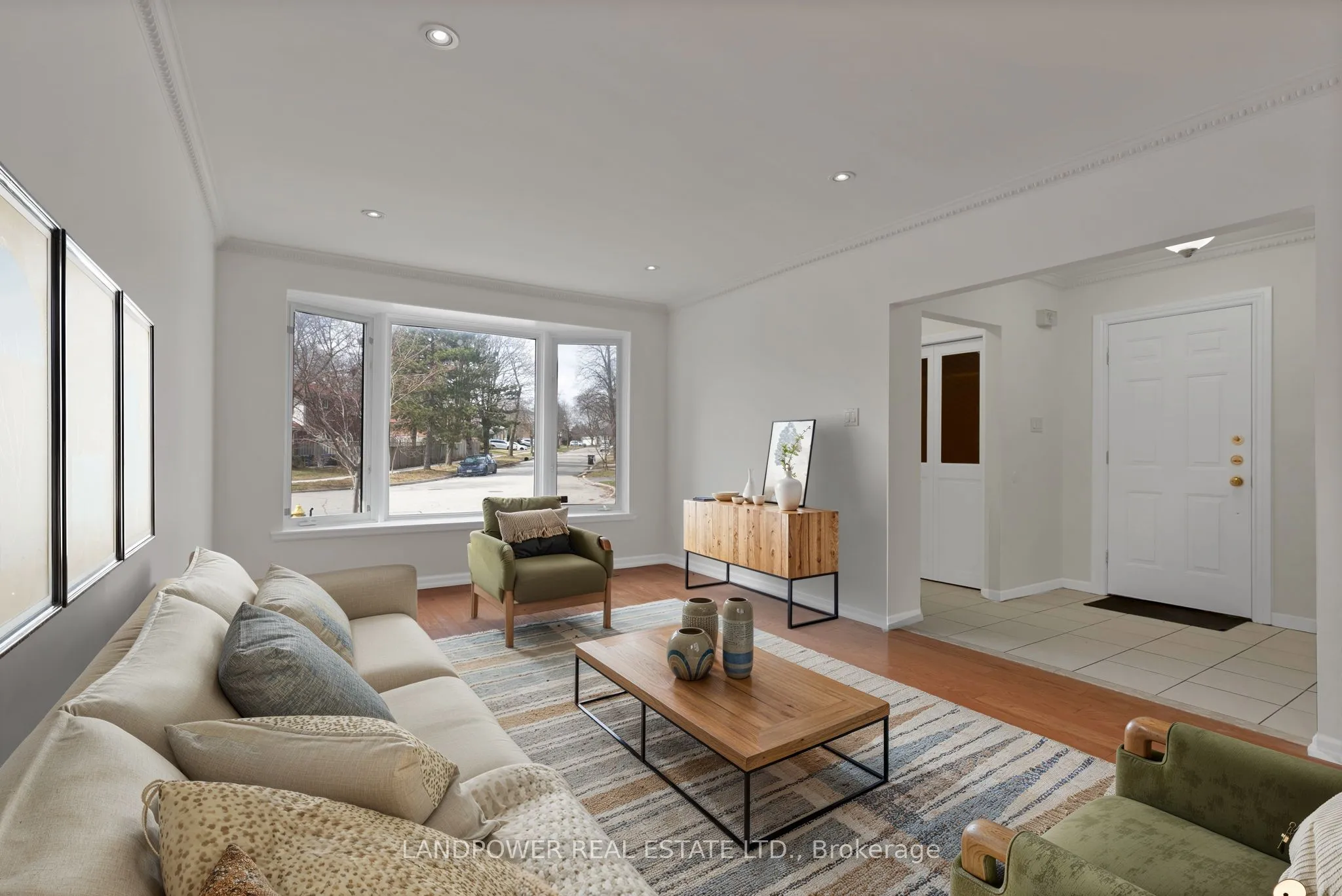 11 Dunsdale Square, Toronto, ON M1S 2L7