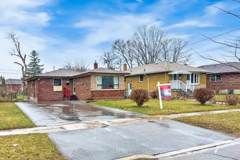 43 GRAYLEE Avenue, Toronto, ON M1J 1M7