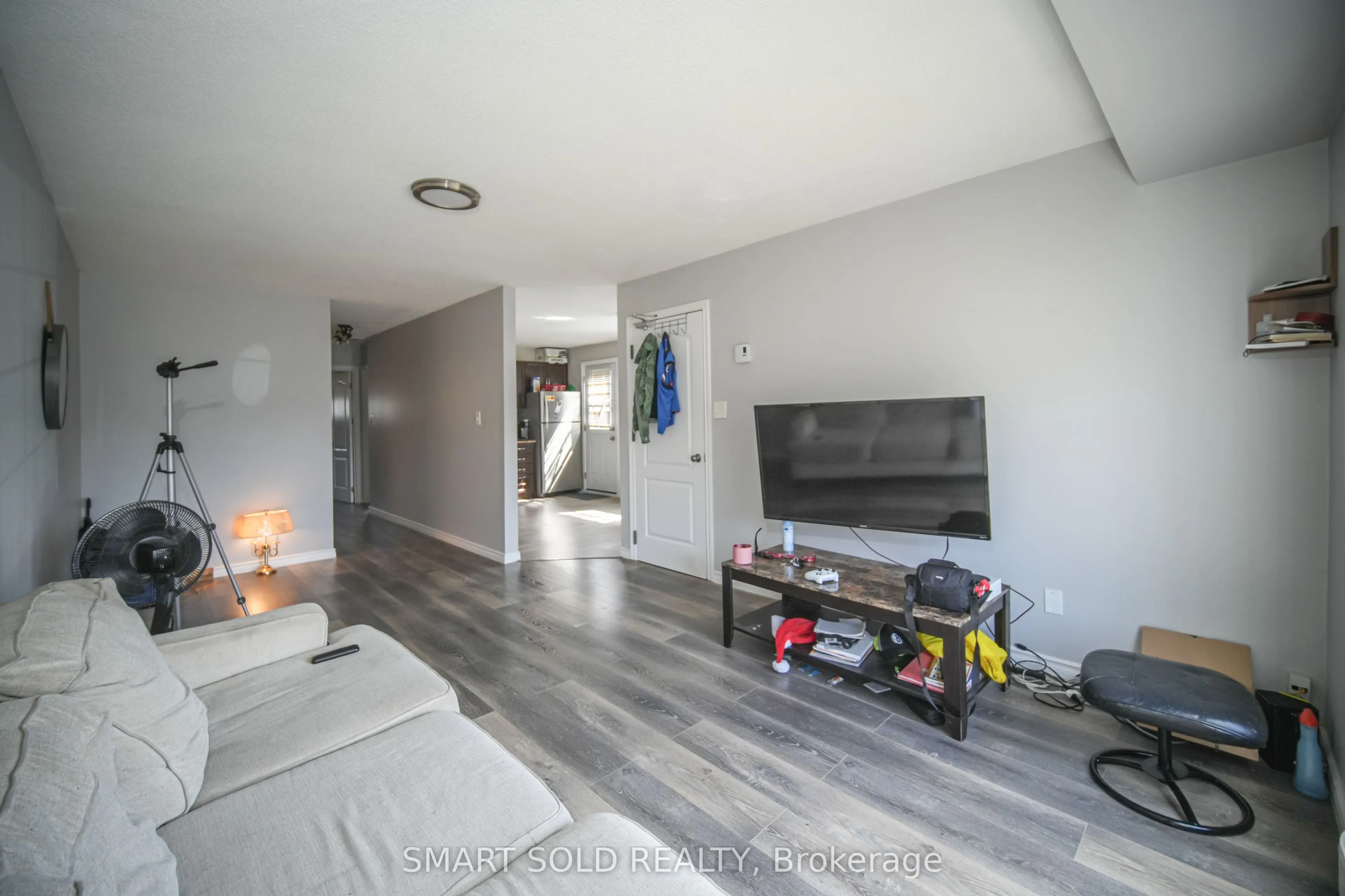 1179 Simcoe Street, Oshawa, ON L1H 4M1