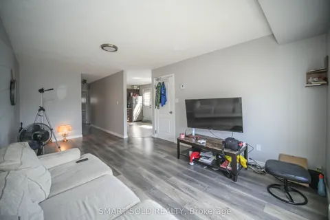 1179 Simcoe Street, Oshawa, ON L1H 4M1