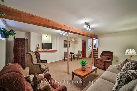 56 Gage Avenue, Toronto, ON M1J 1T8