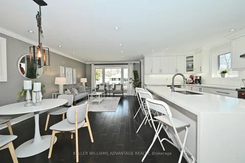 8 Brumwell Street, Toronto, ON M1C 2K8