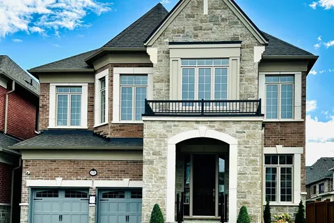 15 Brabin Circle, Whitby, ON L1P 0C1
