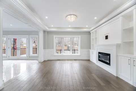 85 Oakridge Drive, Toronto, ON M1M 2A6