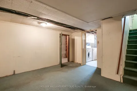 8 Marilyn Avenue, Toronto, ON M1S 1C1
