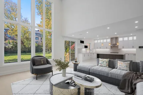 1750 Fairport Road, Pickering, ON L1V 1S8