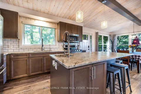 4 Pettet Drive, Scugog, ON L9L 1B4