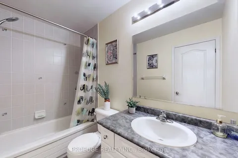 53 Ferguson Street, Toronto, ON M1L 0C9