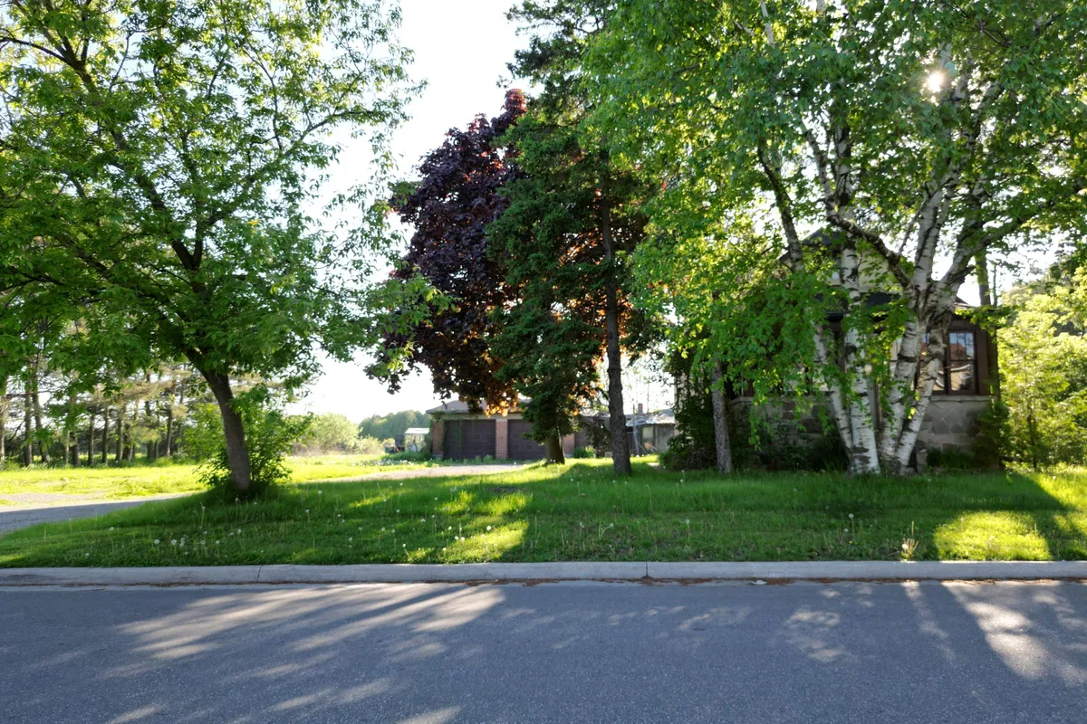 1300 Northbrook Street, Oshawa, ON L1G 7N6