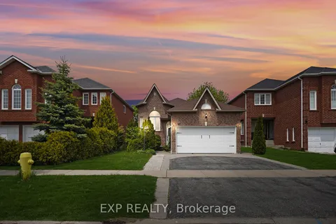 22 Parnell Crescent, Whitby, ON L1R 2L4