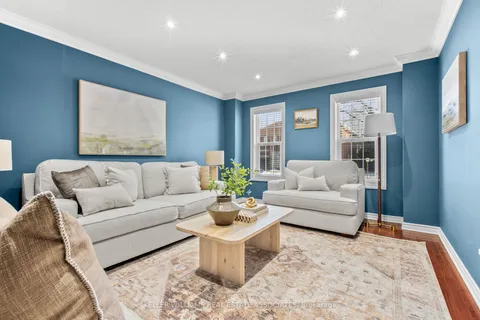 10 Westacott Crescent, Ajax, ON L1T 4H6
