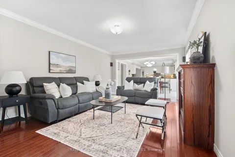 10 Westacott Crescent, Ajax, ON L1T 4H6