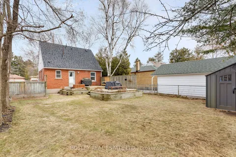 12 Homestead Road, Toronto, ON M1E 3R9