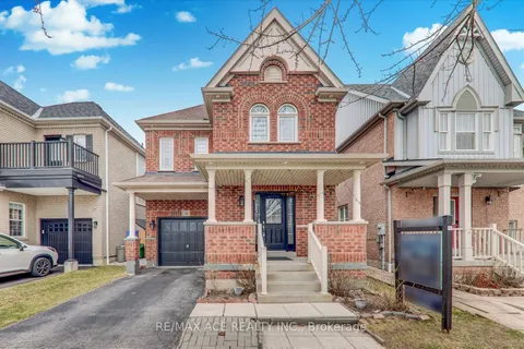 11 Middlecote Drive, Ajax, ON L1T 0A4