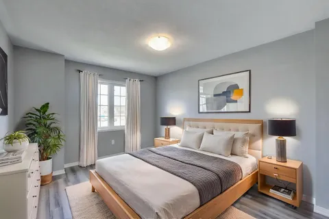 487 Rossland Road, Ajax, ON L1Z 0K8