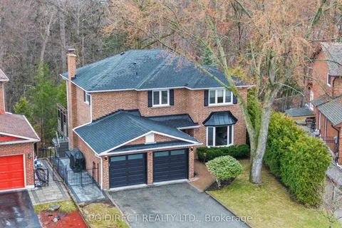 2022 Trailwood Court, Pickering, ON L1X 1T6