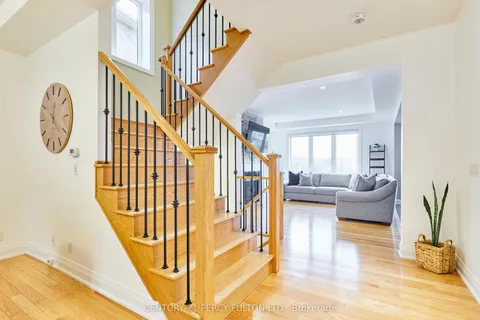2413 New Providence Street, Oshawa, ON L1L 0G2