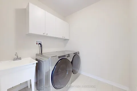 972 Andrew Murdoch Street, Oshawa, ON L1H 7K5