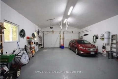 9015 Mosport Road, Clarington, ON L0B 1M0